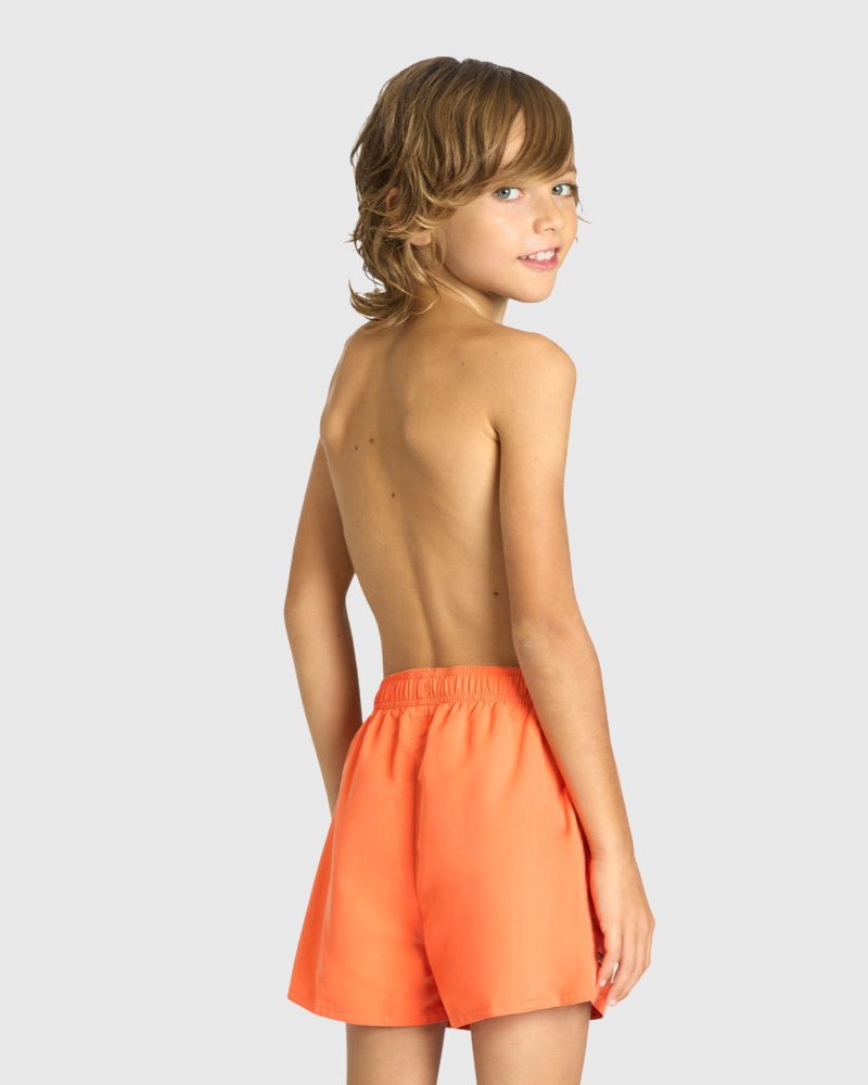 SHORT BAÑO NIÑO BEACH LOGO R NARANJO - fondo #E8E8E8