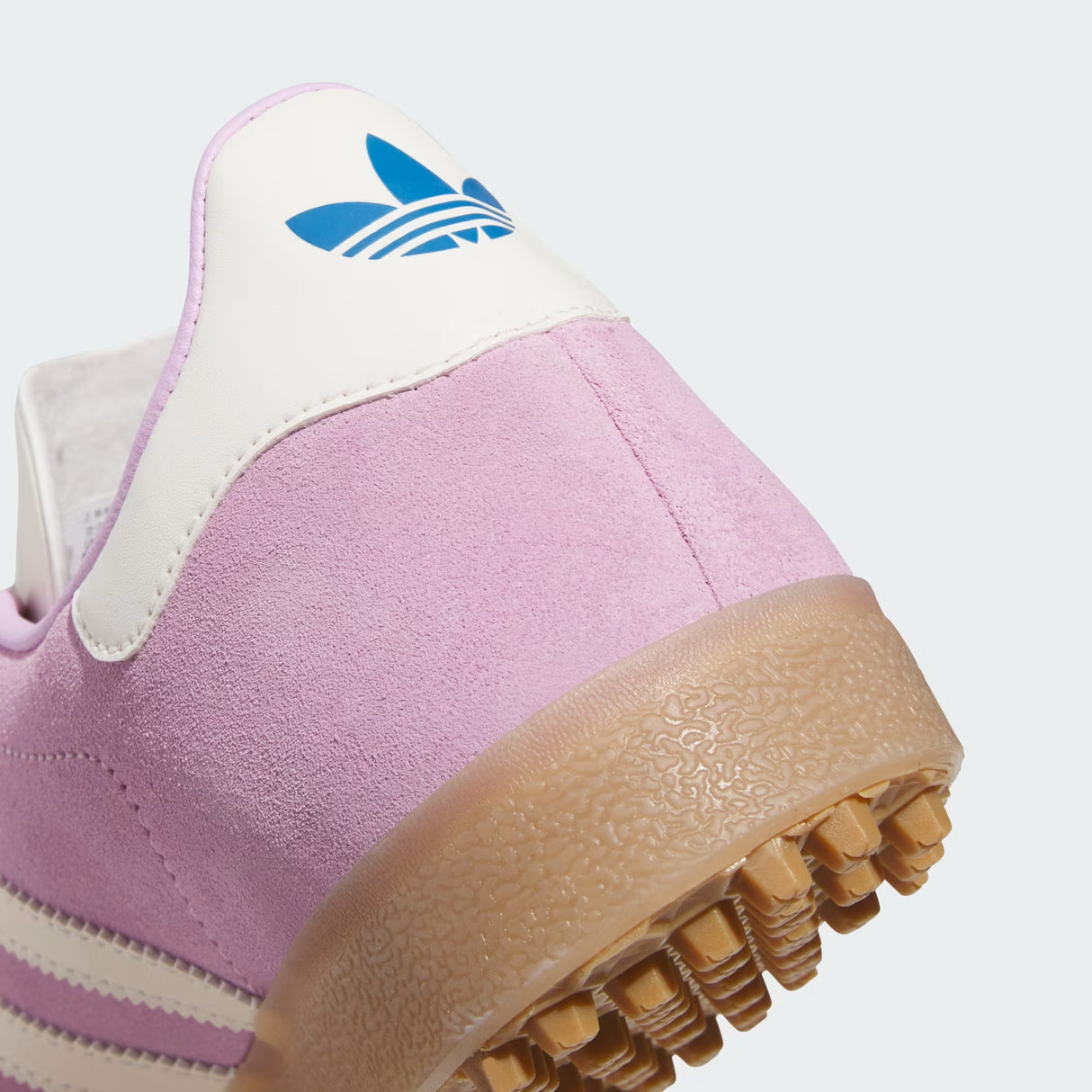 Zapato Adidas Gazelle Spikeless 26