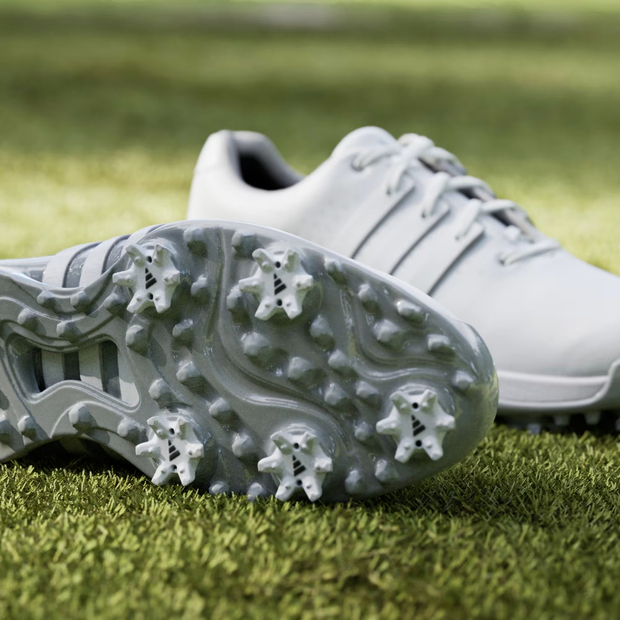 Zapato Adidas Tour 360 Spike