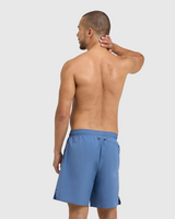 TRAJE DE BAÑO HOMBRE ARENA EVO BEACH BOXER LOGO AZUL - fondo #E8E8E8