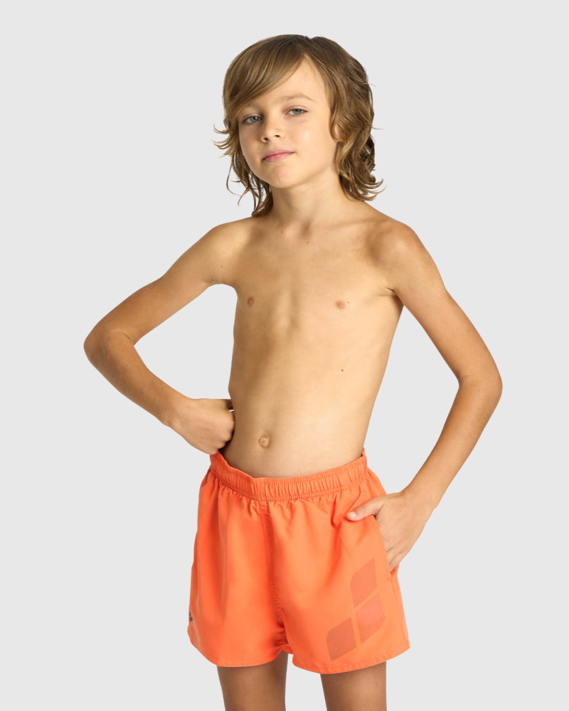 SHORT BAÑO NIÑO BEACH LOGO R NARANJO - fondo #E8E8E8