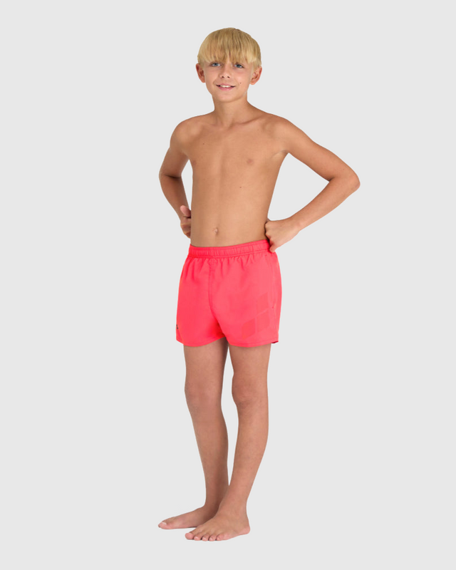 SHORT BAÑO NIÑO BEACH LOGO R ROJO - fondo #E8E8E8