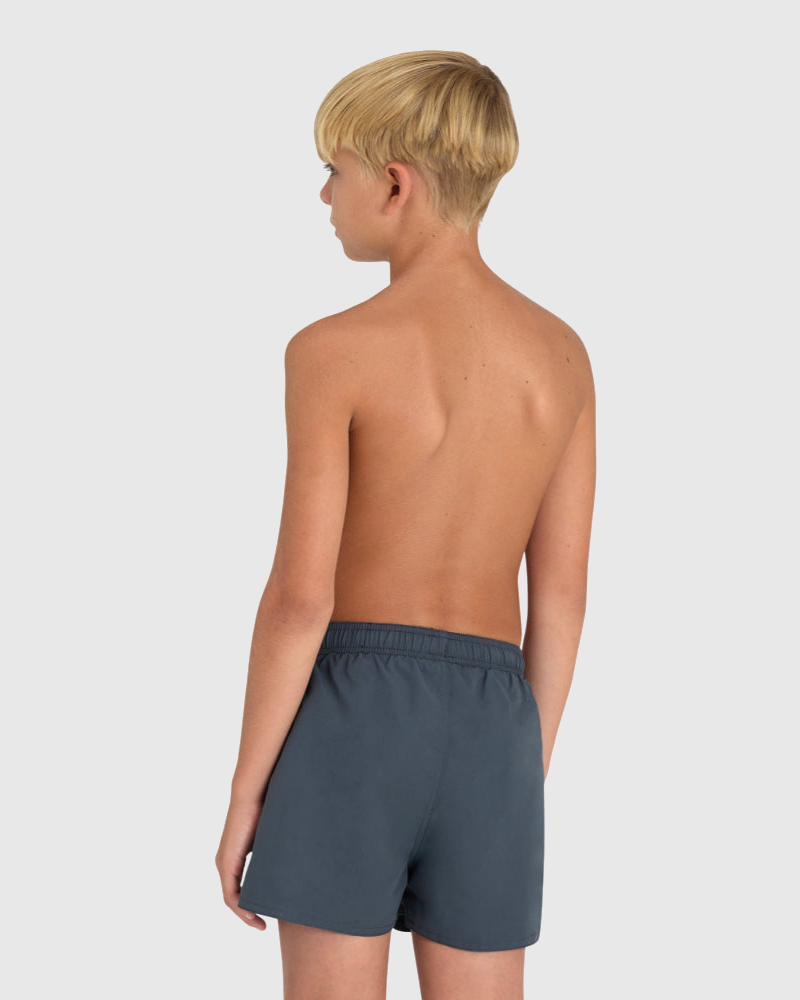 SHORT BAÑO NIÑO BEACH LOGO R NEGRO - fondo #E8E8E8