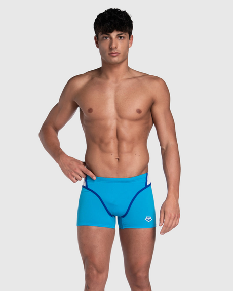 TRAJE DE BAÑO SHORT ICONS SWIM PANEL CELESTE - fondo #E8E8E8