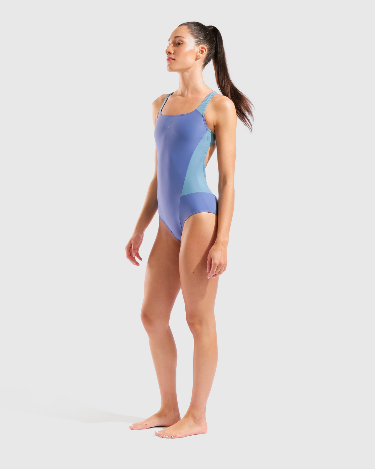 TRAJE DE BAÑO MUJER ARENA SOLID SWIMSUIT SWIM PRO BACK - fondo #E8E8E8