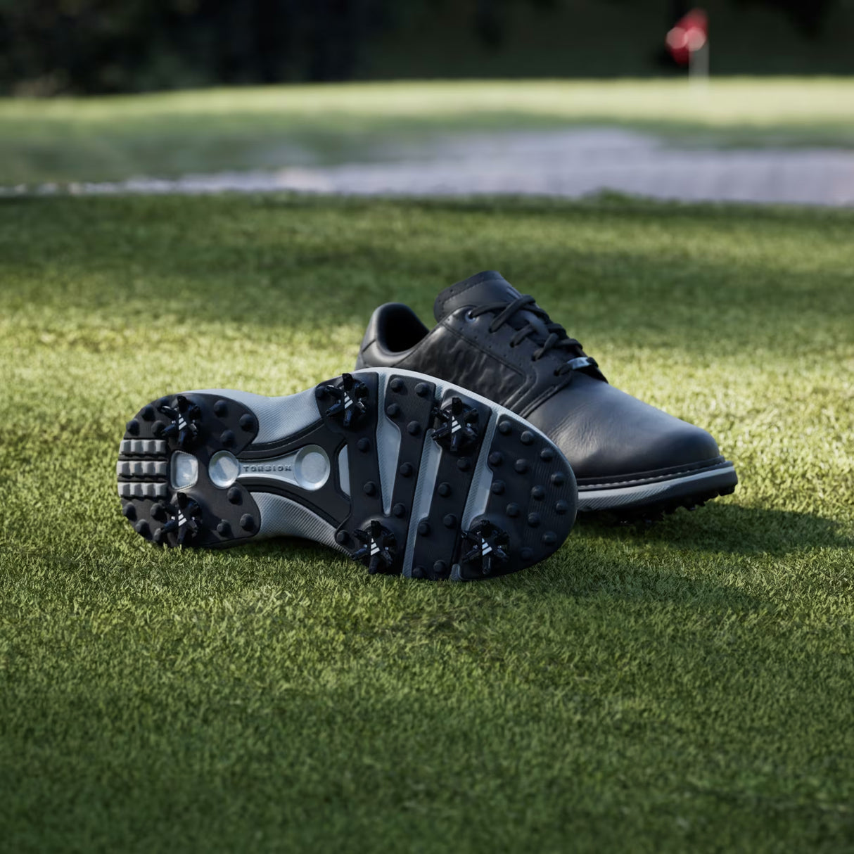 Zapato Adidas MC70 Spike