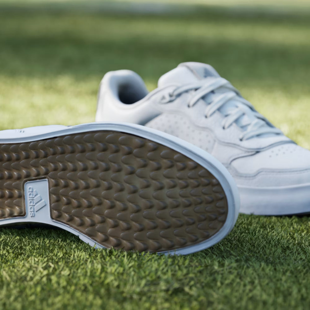 Zapato Adidas Retrocross Spikeless 25