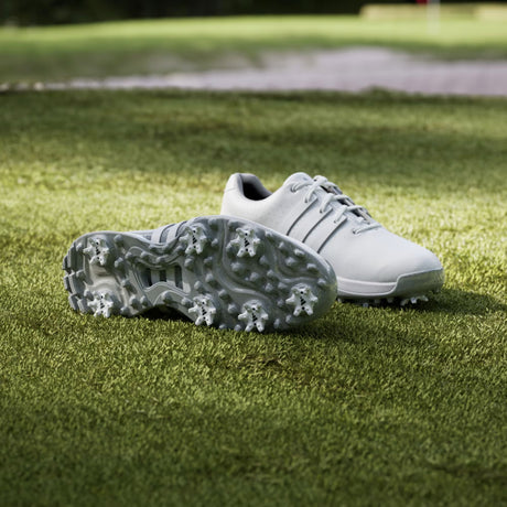 Zapato Adidas Tour 360 Spike