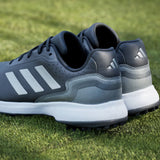 Zapato Adidas Traxion Response Spike 26