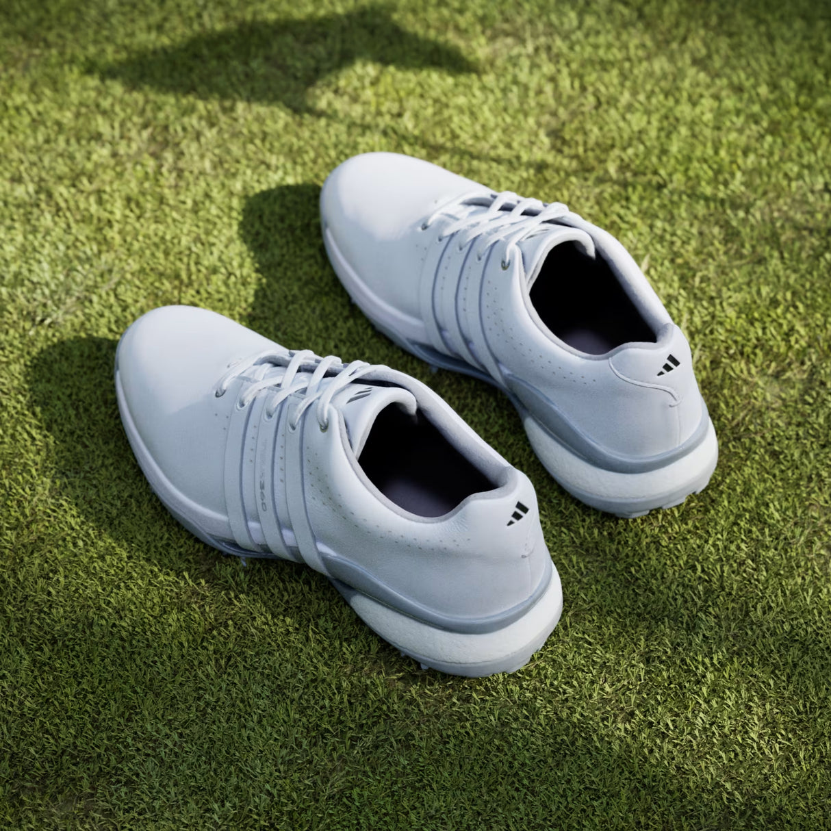 Zapato Adidas Tour 360 Spike